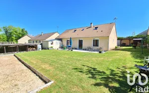 House at Le Gué-de-Longroi (28700)