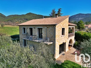 Maison à Pierrelongue (26170)