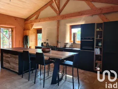 Detached house at Saintes (17100)