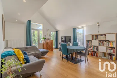 House at Saint-Thibault-des-Vignes (77400)