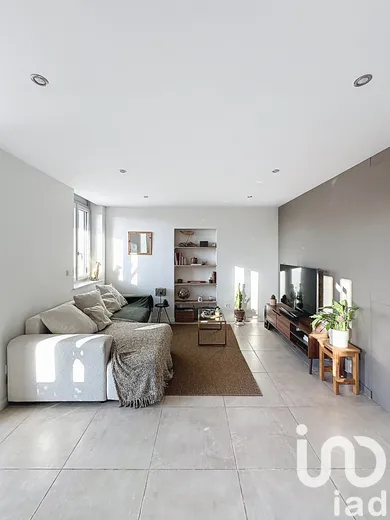 Apartment in Bully (69210)