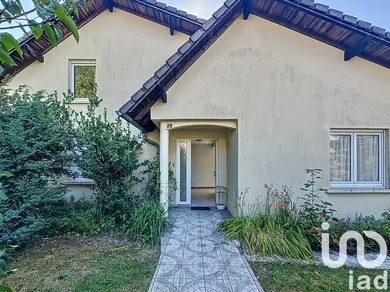 Traditional house at Macheren (57730)