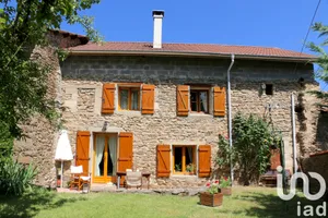 House in Saint-Sauveur-la-Sagne (63220)