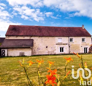 Traditional house at Bury (60250)