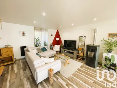 House at Saint-Gibrien (51510)