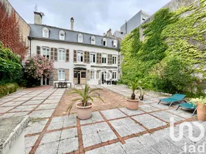 Mansion at Tarbes (65000)