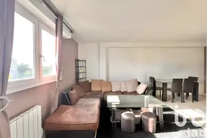 Apartment at Mérignac (33700)
