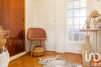Apartment in Aubergenville (78410)
