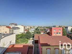 Apartment at Bois-Colombes (92270)