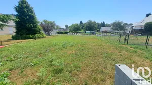 Land at Brandivy (56390)