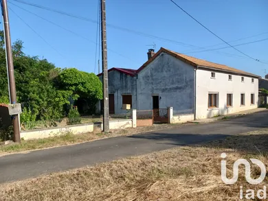 Maison de village à MAGNE (86160)
