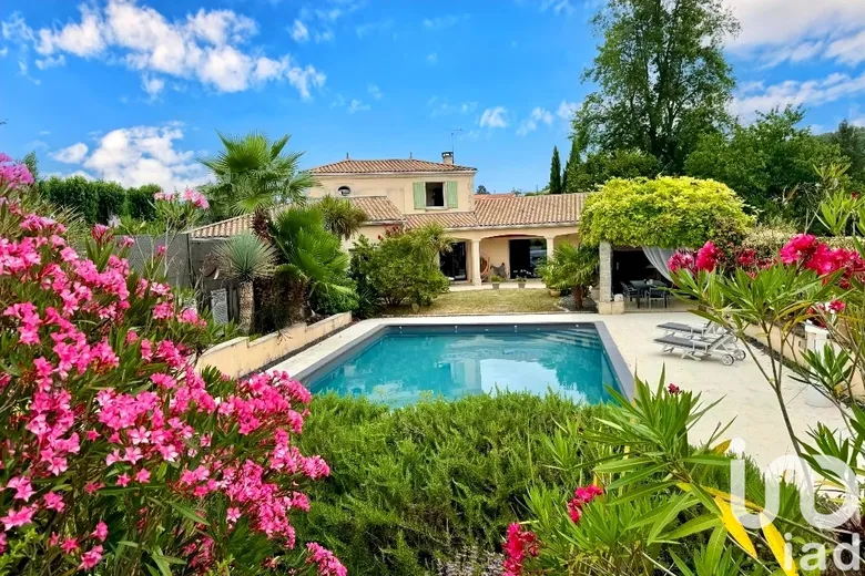 Maison 7 pièces 200 m² · à Angoulême · 200 m² · 499 900 €
