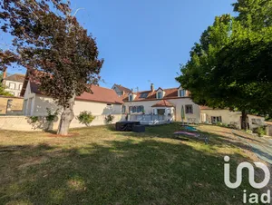 House at Montholon (89710)