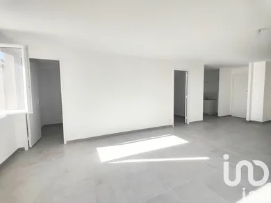 Apartment in Toulon (83100)