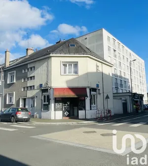 Building at Tours (37000)
