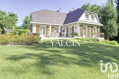 Mansion at Saint-Brice-sous-Forêt (95350)