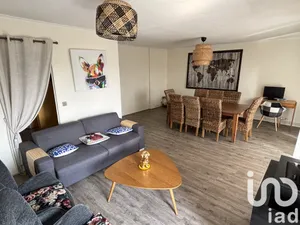 Apartment at BORDEAUX (33000)