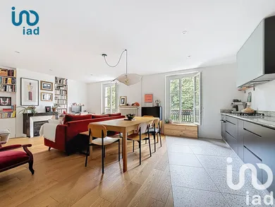 Apartment at Paris (75018)