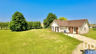 Maison d'architecte à Pouy-sur-Vannes (10290)