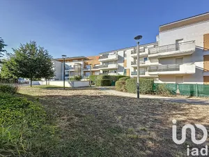 Apartment at Lieusaint (77127)