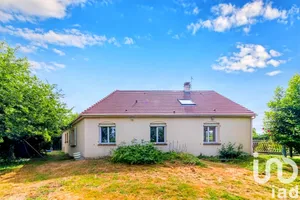 House at Osny (95520)