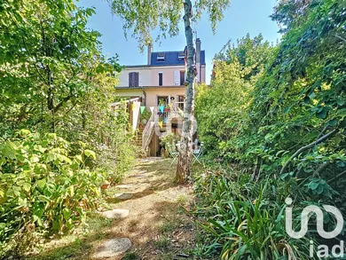 Maison traditionnelle à Choisy-le-Roi (94600)