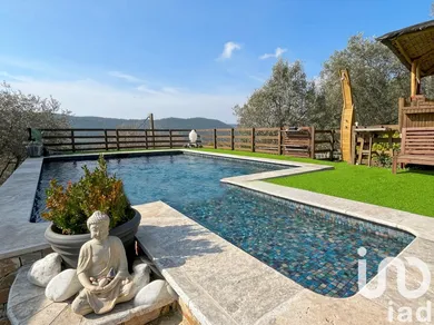Traditional house in Bagnols-en-Forêt (83600)