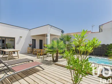 Village house at Angoulins (17690)