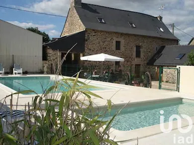 Village house at La Grée-Saint-Laurent (56120)