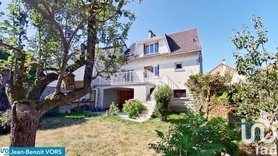 House at Sainte-Geneviève-des-Bois (91700)