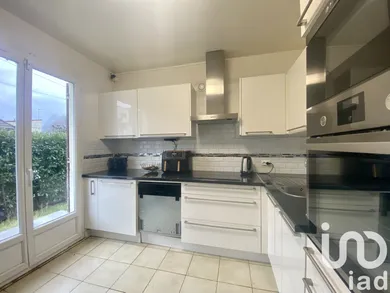 House at Neuilly-sur-Marne (93330)