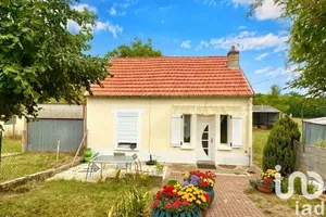 Park home at Neuvy-sur-Loire (58450)