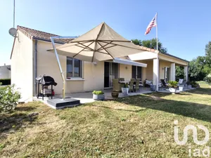 Traditional house at Les Trois-Moutiers (86120)