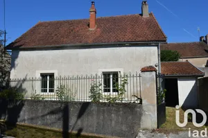 Village house at Dornecy (58530)