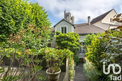 Mansion at Mantes-la-Jolie (78200)