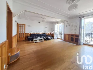 Apartment at Paris (75011)