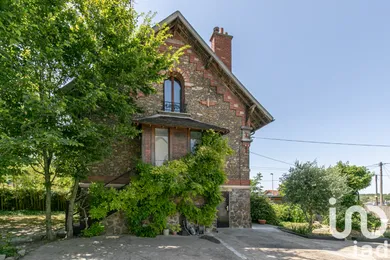 Architectural house at Montreuil (93100)