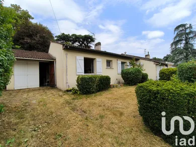 House at Carbon-Blanc (33560)