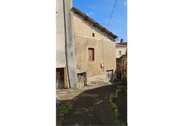 Maison de village à Le Crest (63450)