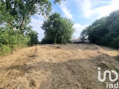 Farm land in Saint-Laurent-de-la-Salle (85410)