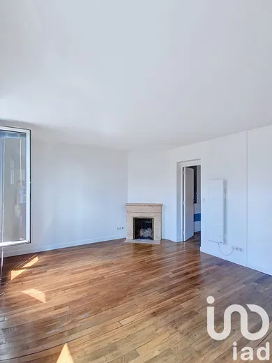 Apartment at Gentilly (94250)