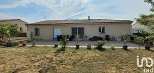 Traditional house at Smarves (86240)