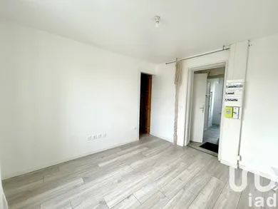 Appartement à Dammarie-les-Lys (77190) — 2/4