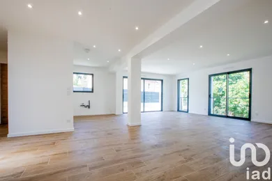 Maison traditionnelle à Rueil-Malmaison (92500)