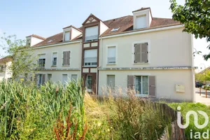 Appartement à Thoiry (78770)