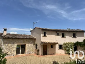 Maison traditionnelle à Montauroux (83440)
