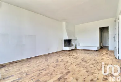 Apartment in Saint-Cyr-sur-Mer (83270)