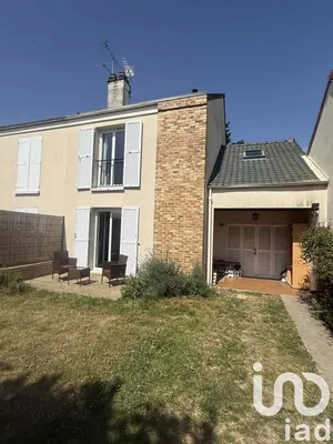 Maison traditionnelle à Rambouillet (78120)