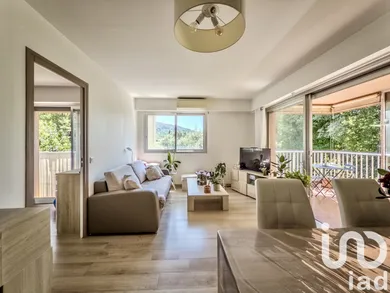 Appartement à Peymeinade (06530)