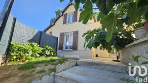 House at Gisors (27140)